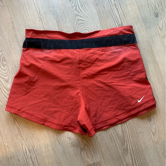 Nike Women’s Naomi Osaka Tennis Utility Shorts sz medium Red cinnabar DH5197-671 - Picture 4 of 13
